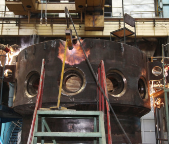 Завершена уникальная операция сварки элементов корпуса реакторной установки  «РИТМ-200» для ледокола нового поколения «Урал»